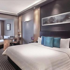 Premier Room